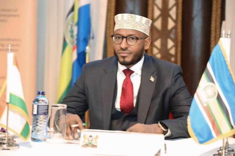 Governor Ahmed Abdullahi issues zero-tolerance warning to Wajir County Staff over early politics.