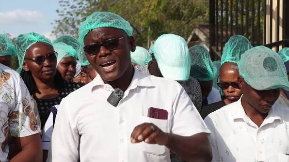 Nurses vow to stay off duty until government meets their demands