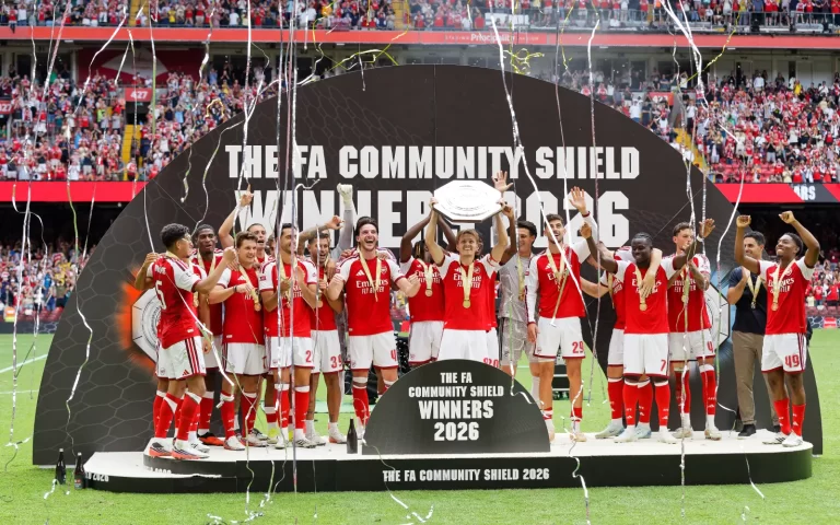Arsenal sweep Man City to claim community shield